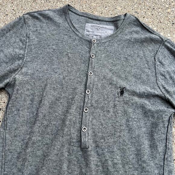 AllSaints Spitalfields Wool/Silk Blend Henley Sweater Top Sz M - Picture 5 of 5